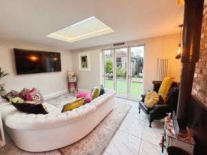 Sitting Room- click for photo gallery